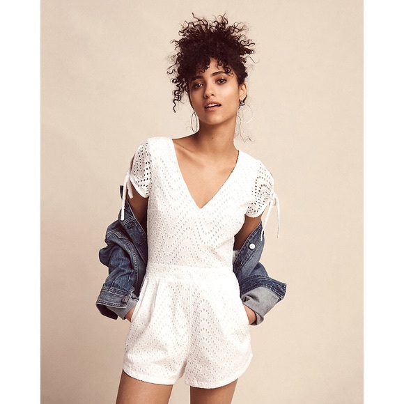 NWOT EXPRESS WHITE EYELET JUMPSUIT - Picture 2 of 13